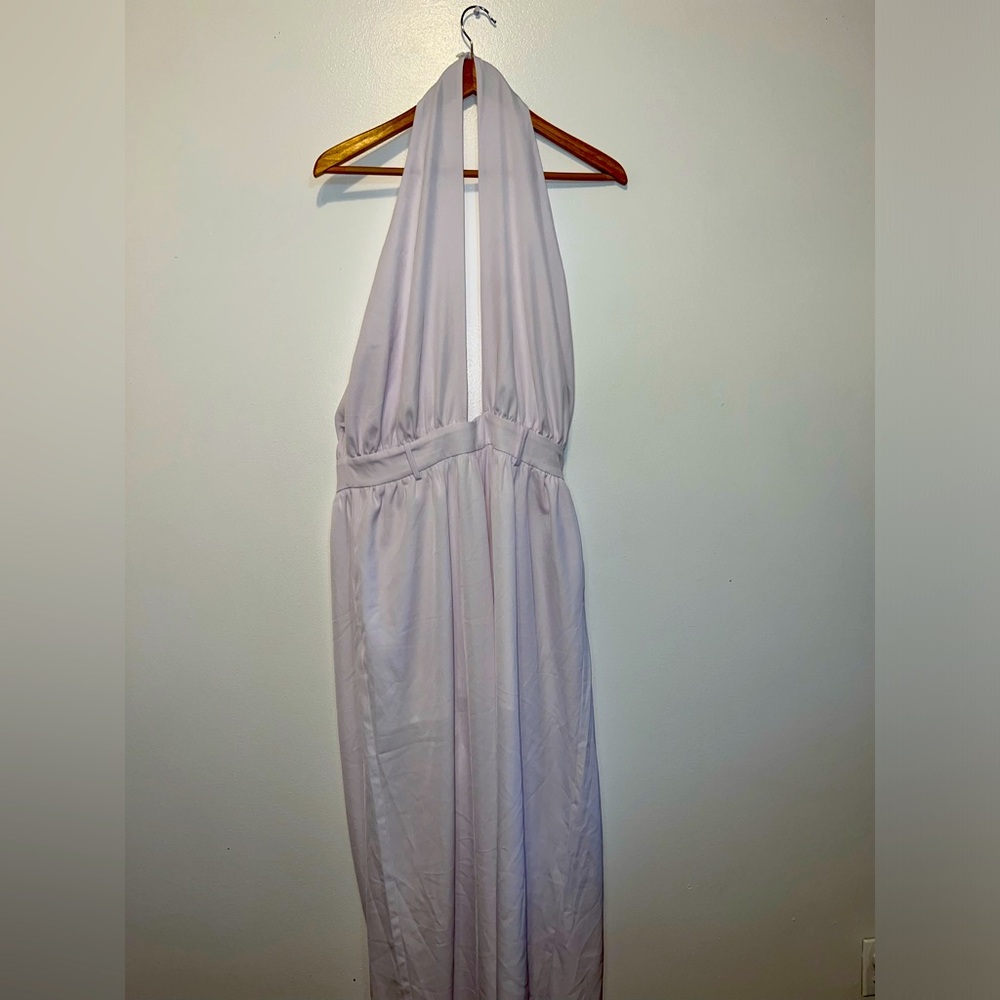 White commense jumper, size large